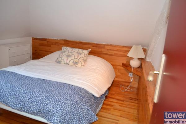 Maison en pierre de 100m² avec 4 chambres, un atelier et terrain