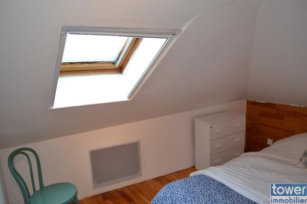 Maison en pierre de 100m² avec 4 chambres, un atelier et terrain