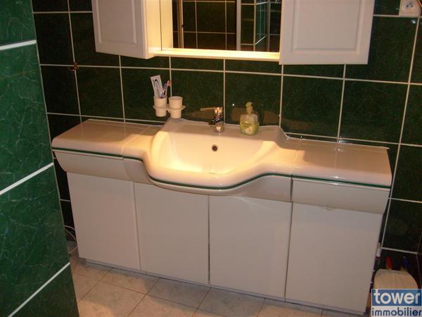 Maison en pierre de 100m² avec 4 chambres, un atelier et terrain