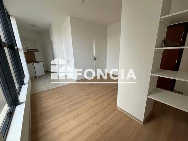 Location Studio 23.78 m² - 2 RUE FULTON Bourges 18000