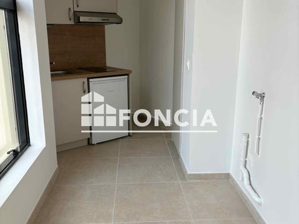 Location Studio 23.78 m² - 2 RUE FULTON Bourges 18000