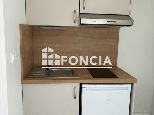 Location Studio 23.78 m² - 2 RUE FULTON Bourges 18000