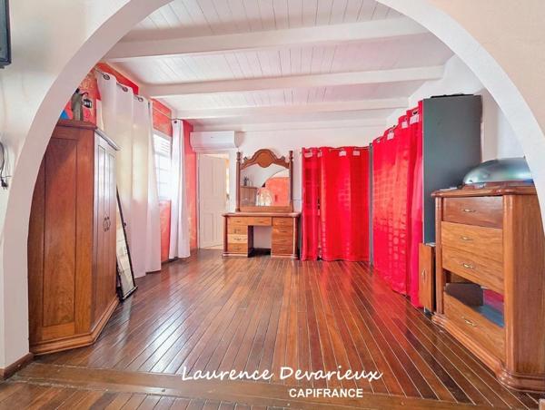 Maison à vendre 5 pièces VUE MER Saint Claude (971)