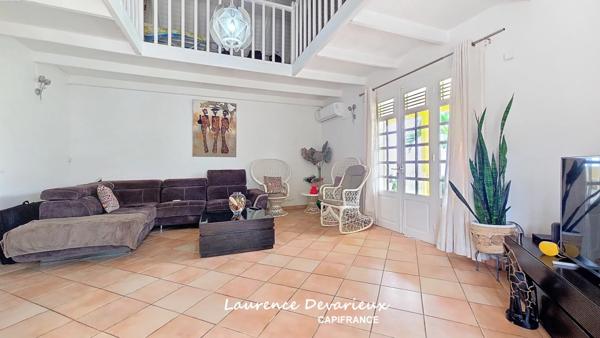 Maison à vendre 5 pièces VUE MER Saint Claude (971)