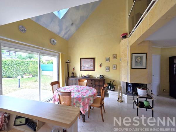 RARE PAVILLON AVEC VIE DE PLAIN PIED