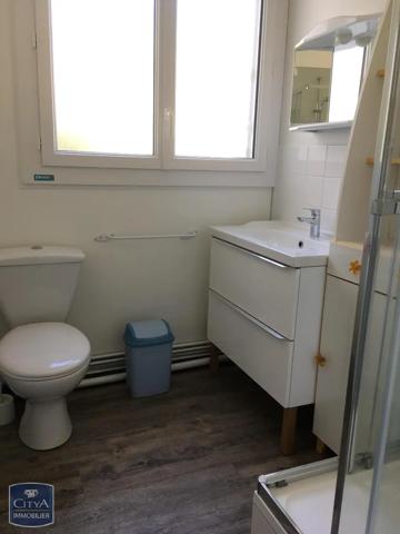 Appartement à louer 1 pièce 34m² Poitiers (86000)