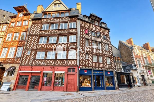 Rennes – Centre historique | Appartement 2 pièces de 60 m² | Entièrement rénové | Ascenseur | Cave