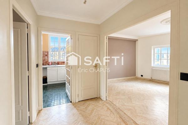 Rennes – Centre historique | Appartement 2 pièces de 60 m² | Entièrement rénové | Ascenseur | Cave
