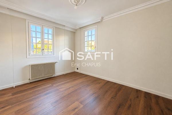 Rennes – Centre historique | Appartement 2 pièces de 60 m² | Entièrement rénové | Ascenseur | Cave