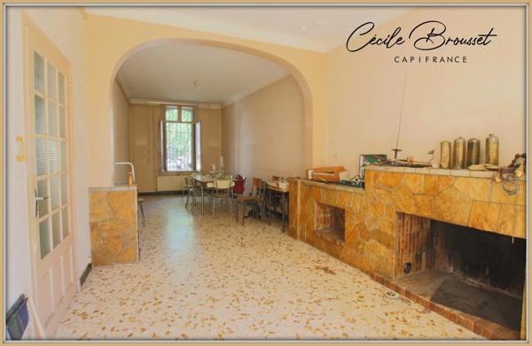 Appartement à rénover 50m2 avec cour et cave - Céret 66400
