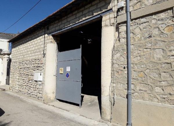 Stationnement à louer  •  Marsillargues