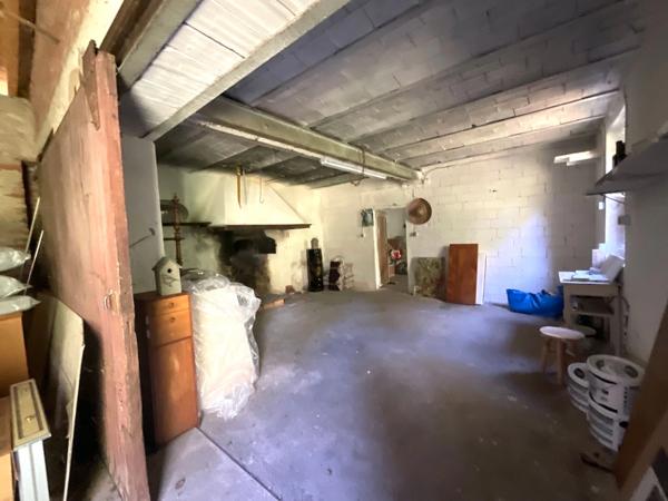 Propriete à vendre 13 pièces AIGUEFONDE (81)