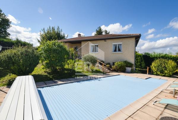 Maison à vendre à Chazay d'Azergues - 4 chambres, piscine et jardin