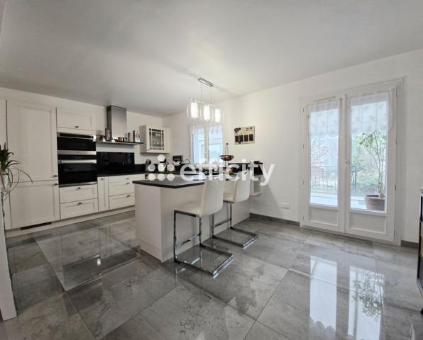 Maison 5 pièces - 123 m² Exclusivité efficity