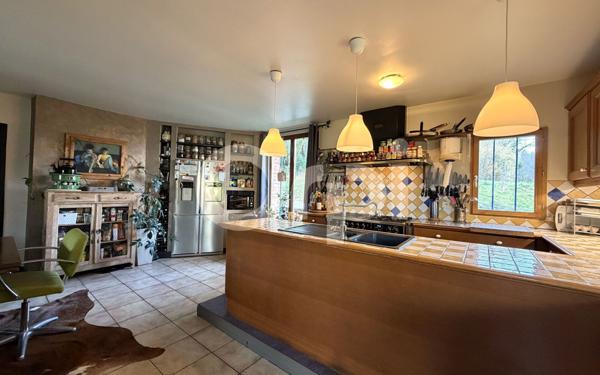 Maison à vendre    3 pièces • 145 m2 Vic-sur-Aisne