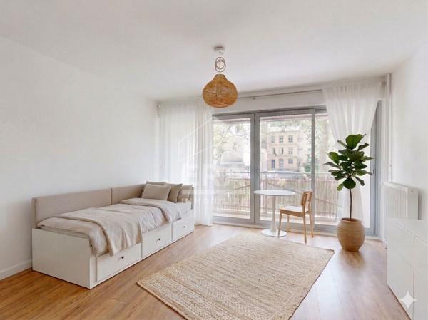 Studio 20m²  + 4.63m²  de Balcon - Charles Michels
