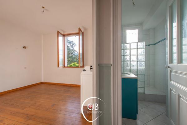 Barberaz – Appartement 3 pièces avec jardin, 2 balcons et garage