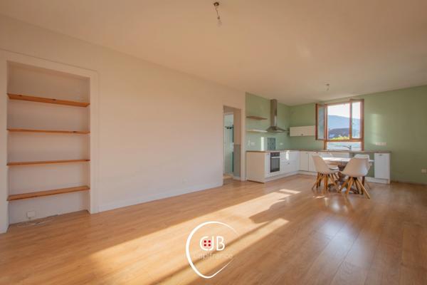 Barberaz – Appartement 3 pièces avec jardin, 2 balcons et garage