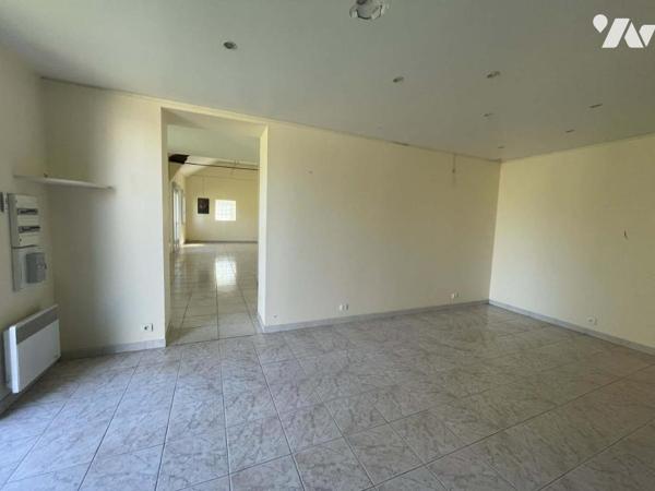 Ensemble immobilier de deux maisons à Saint-Hilaire-Saint-Florent