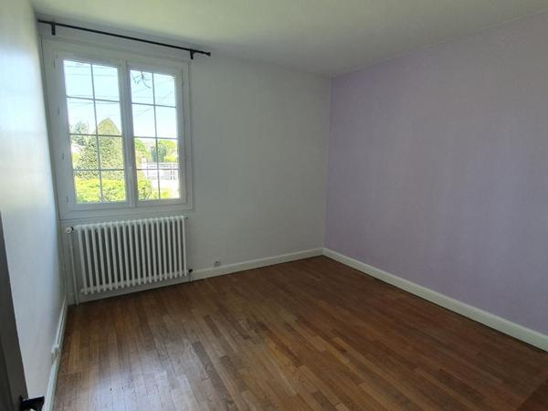 Maison  individuelle 6 pièce(s) 180 m2 sur jardin de 1942m2