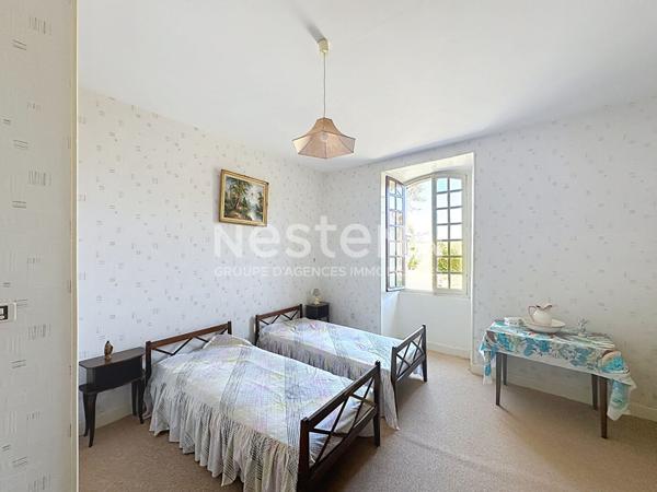 A vendre Maison Nougaroulet 6 pieces 185 m2 sans voisinage 7750m2 de terrain au calme.