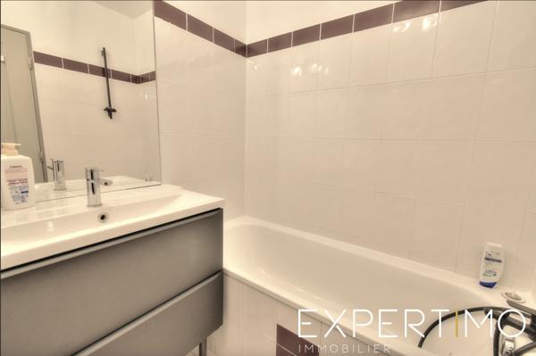 Le Cannet (06110) Le Cannet, 2 pièces de 37,34 m² avec terrasse, Parking en sous-sol