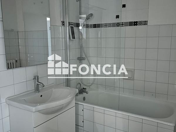 Location Studio 37.78 m² - 31 RUE ALPHONSE DAUDET Agen 47000