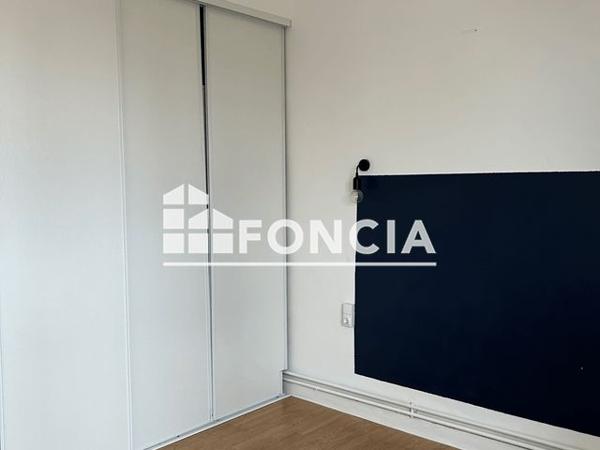 Location Studio 37.78 m² - 31 RUE ALPHONSE DAUDET Agen 47000