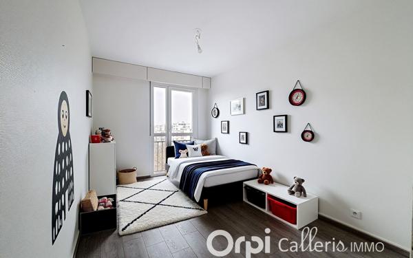 Appartement à vendre    4 pièces • 100,96 m2 Strasbourg