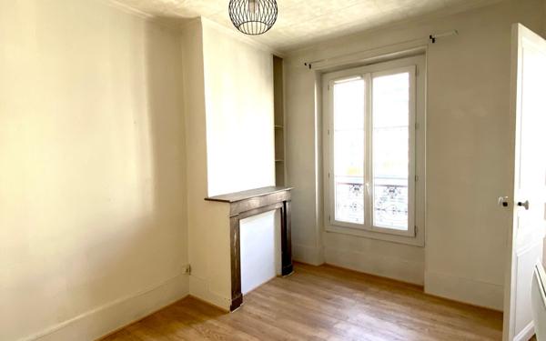 Appartement à louer    3 pièces •  Paris 11