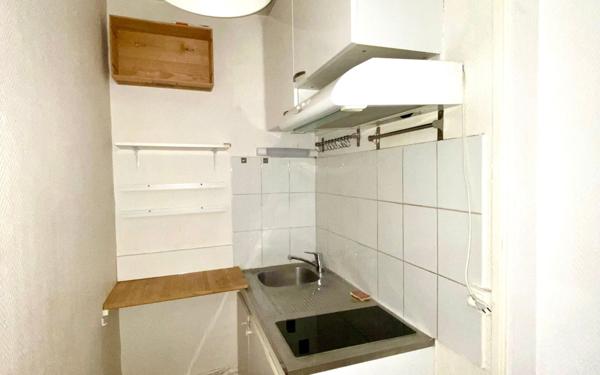 Appartement à louer    3 pièces •  Paris 11