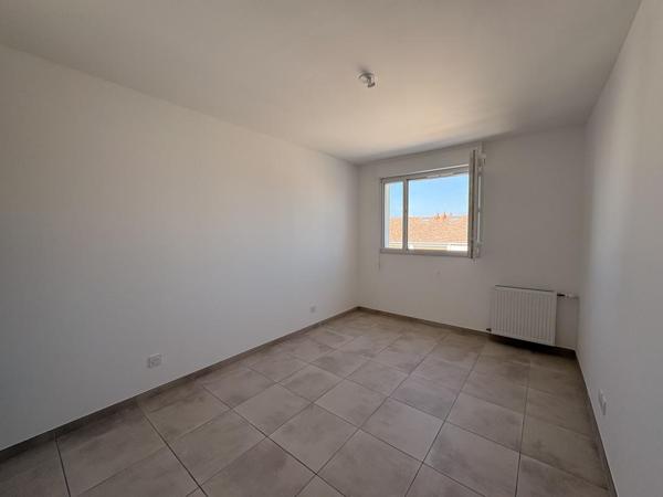 Location Appartement 2 pièces 47.47 m² - Morières-lès-avignon 84310
