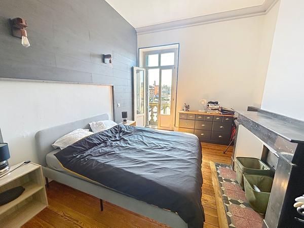 APPARTEMENT T4 CHARMANT, ATYPIQUE ET LUMINEUX AVEC CAVE ET JARDIN