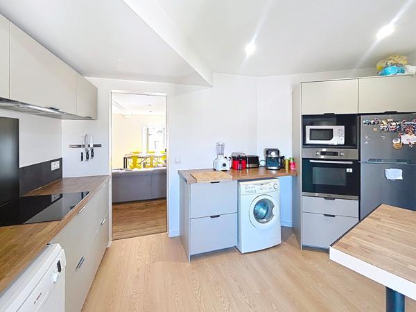 APPARTEMENT T4 CHARMANT, ATYPIQUE ET LUMINEUX AVEC CAVE ET JARDIN