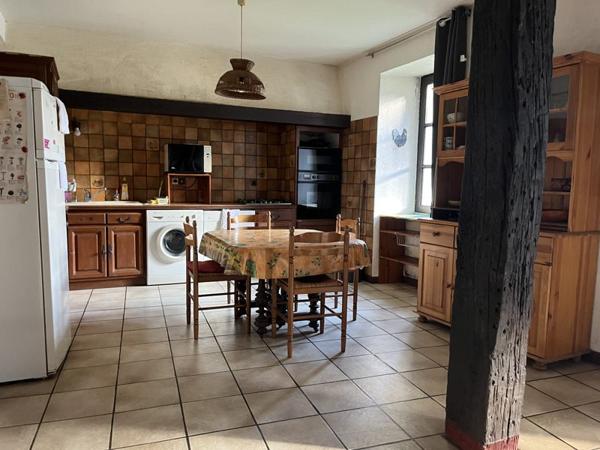 Maison à vendre |  Livinhac-le-Haut |  7 pièces | 235 m²