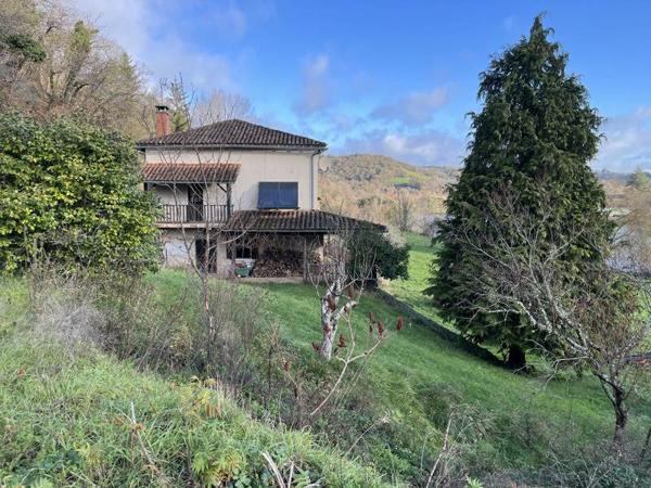 Maison à vendre |  Livinhac-le-Haut |  7 pièces | 235 m²