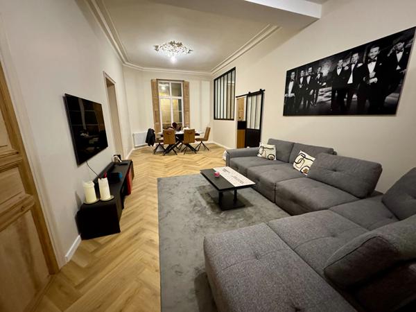 Appartement Nimes 5 pièce(s) 124.06 m2