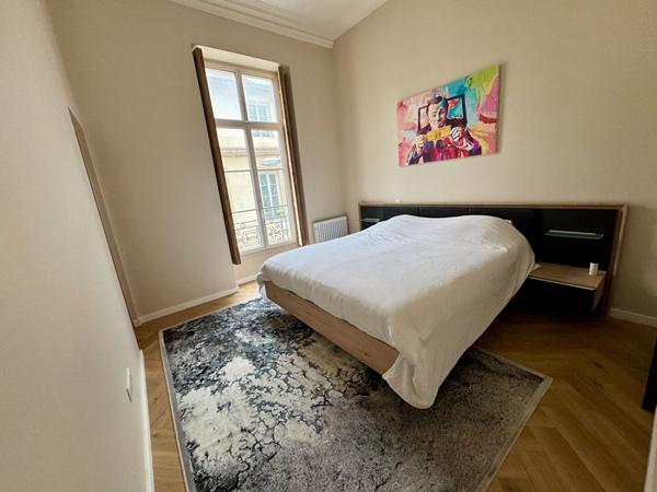 Appartement Nimes 5 pièce(s) 124.06 m2