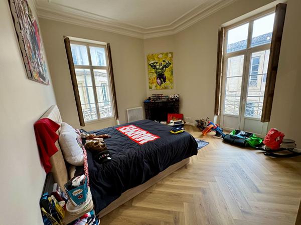 Appartement Nimes 5 pièce(s) 124.06 m2