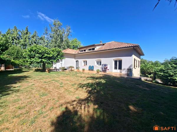 Propriété 223 m2 - 6 chambres - parc clos de plus d'1 Ha
