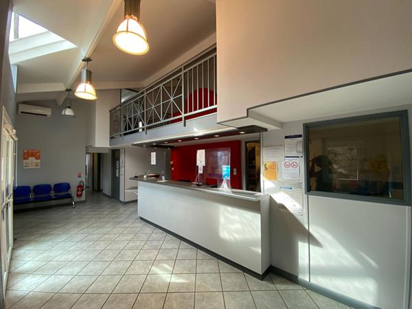 Achat local commercial Muret - 174 m² - 296 200 €