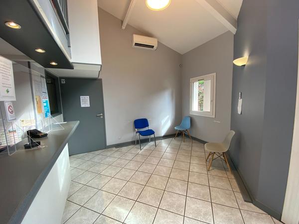 Achat local commercial Muret - 174 m² - 296 200 €