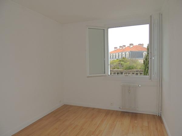 Appartement  4 pièce(s)  3 chambre(s)  84 m²