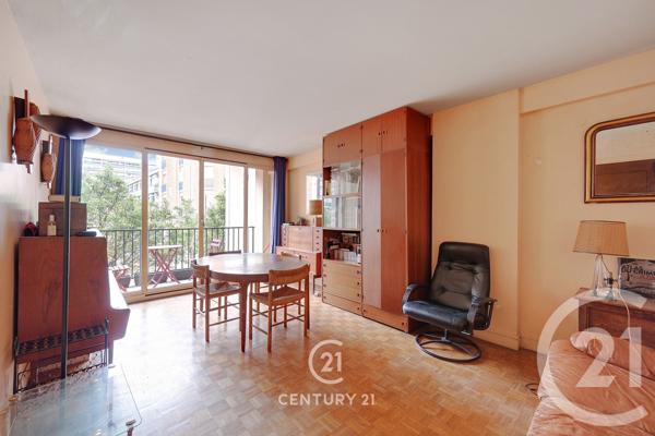 Appartement F3 à vendre  3 pièces - 70,72 m2 PARIS - 75015