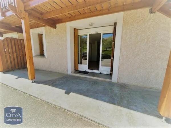 Appartement à louer 2 pièces 51.39m² Ancelle (05260)
