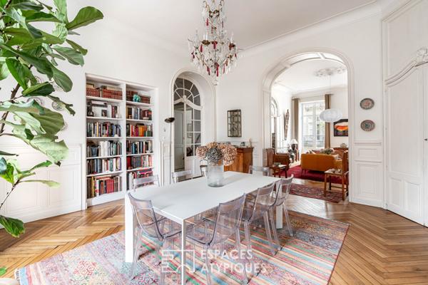 Appartement élégant pur HAUSSMANNIEN proche du Théâtre Graslin