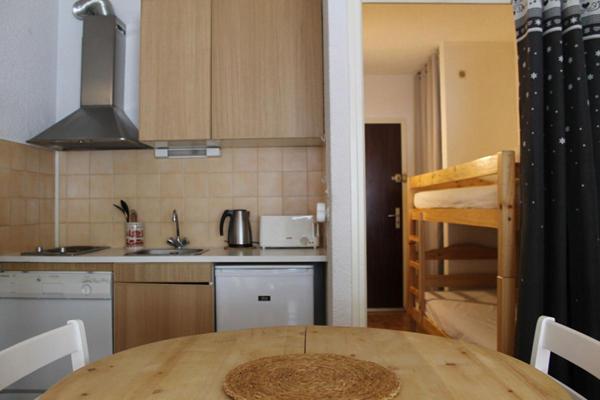 Studio cabine + place parking privée