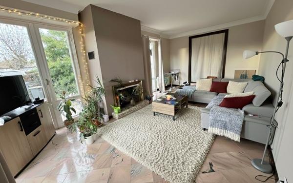 Maison à vendre    7 pièces • 177 m2 Pau