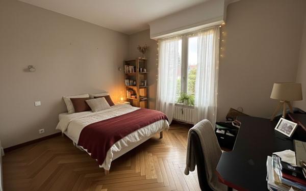 Maison à vendre    7 pièces • 177 m2 Pau