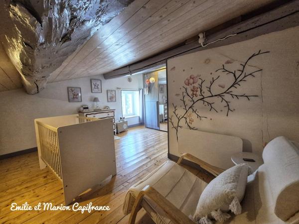 Maison à vendre 4 chambres - Mauzé - Jardin - double garage - locataires en place